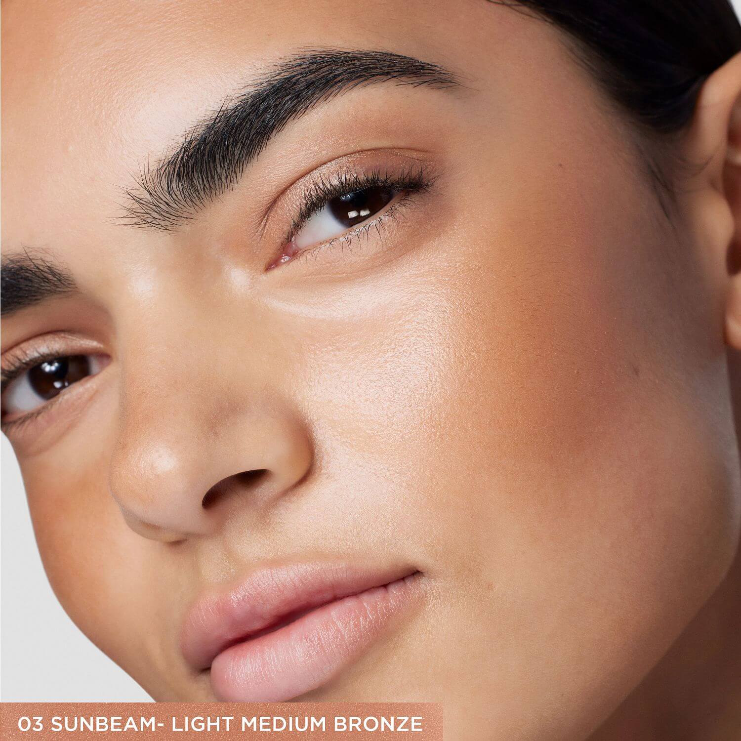 TINTED MOISTURIZER BRONZER (BRONCEADOR EN CREMA)